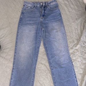 Straight High Waisted Jeans